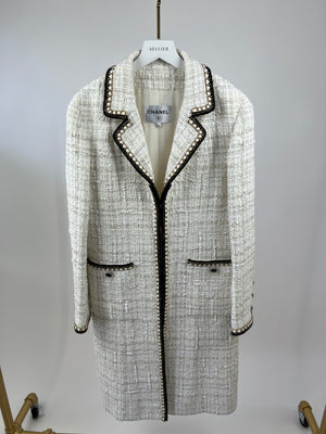 *HOT* Chanel 21A Ivory Tweed Runway Over Jacket with Black & Gold Trim Detail with Black Velvet Buttons FR 42 (UK 14) RRP £11710