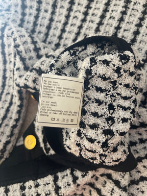Chanel Black and White Knit Cardigan with Gold CC Logo Buttons Size FR 36/38 (UK 8/10)