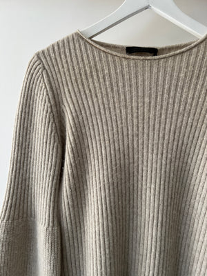 The Row Oatmeal Round Neck Ribbed Cashmere Knit Jumper with Bell Sleeves Size XS (UK 6)