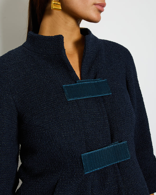 Chanel 17/P Cropped Collarless Tweed Jacket with Velcro Fastening Detail Size FR 36 (UK 8)