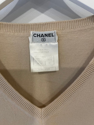 Chanel Beige Wool Long-Sleeve Jumper with CC Logo Detail FR 42 (UK 14)