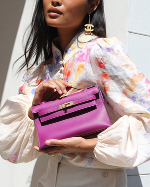 *RARE COLOUR* Hermès Kelly Pochette Bag in Anemone Swift Leather and Gold Hardware