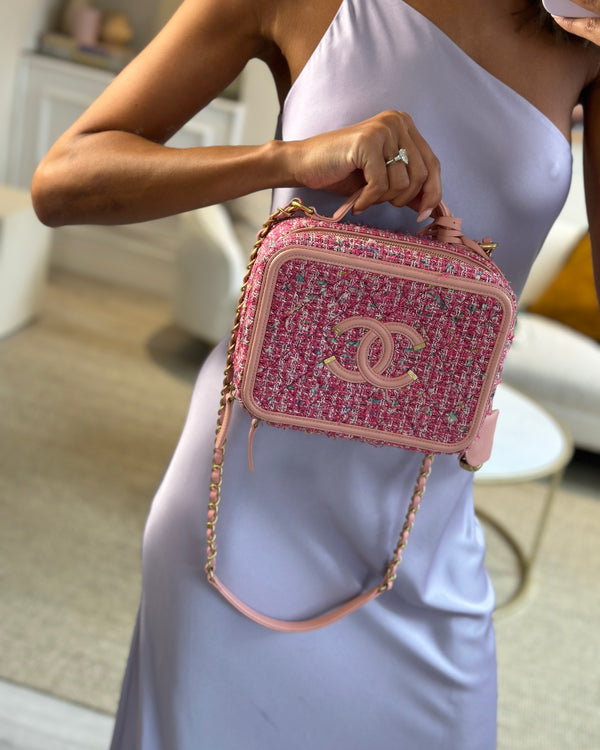 *SUPER HOT* Chanel Pink Medium CC Filigree Vanity Case Bag in Tweed with Brushed Gold Hardware and Chain Detail