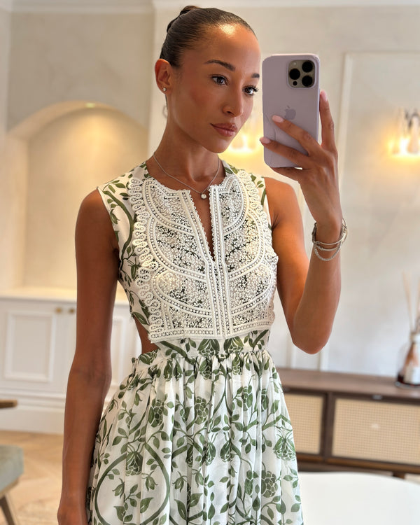 Giambattista Valli White and Green Sleeveless Floral Midi Dress with Lace Bodice and Cut Out at the Back Size IT 36 (UK 4)