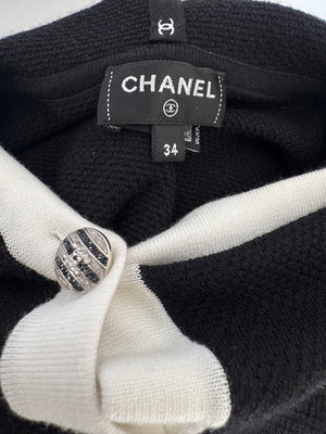 Chanel Black and White Short Sleeve Knitted Hoodie Dress with Crystal Buttons and Pocket Detail Size FR 34 (UK 6)