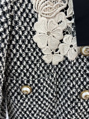 Gucci Black and White Tweed Jacket with Lace Detail and GG Buttons Size IT 36 (UK 4)