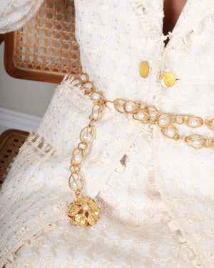 Chanel Vintage 1990's Gold and Pearl Interlocking Chain Belt with Flower Pendant Size 92cm
