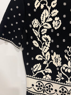 Alexander McQueen Black and White Short-Sleeved Mini Dress with Floral Print Details Size IT 44 (UK 12)