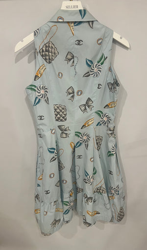 Chanel Vintage 96P Light Blue Sleeveless Mini Dress with Camelia, Bow and Pearl Prints with Silver CC Logo Front Zipper Detail Size FR 40 (UK 12)