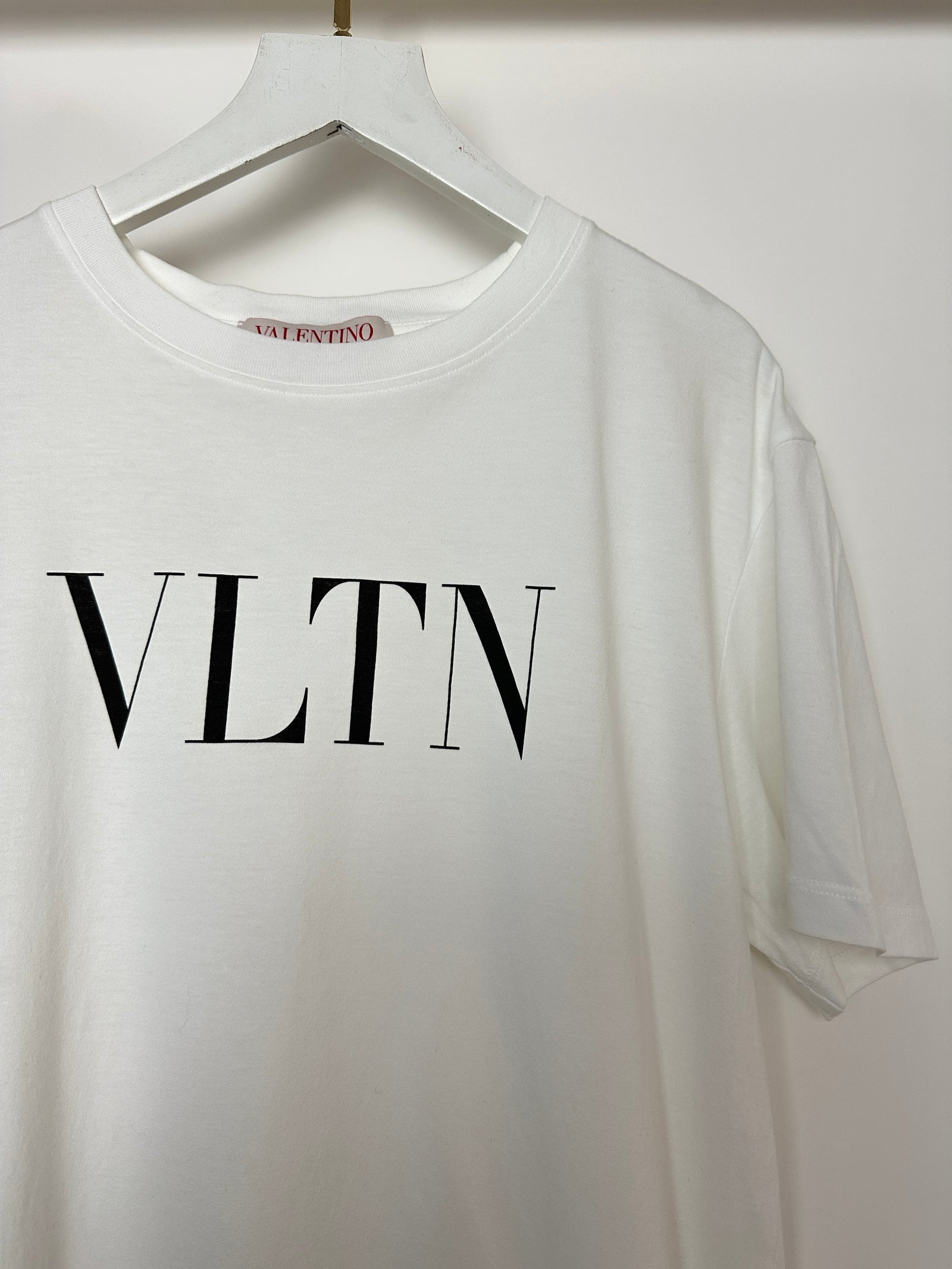 Valentino White VLTN Logo Print Cotton T-Shirt Size S (UK 8) – Sellier