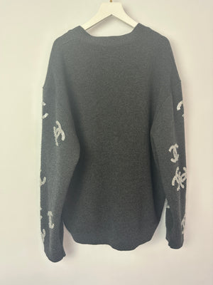 Chanel 22A Grey Cashmere Cardigan with Silver CC Logo Detail FR 44 (UK 16)