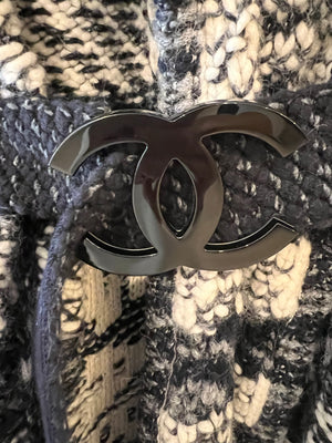 Chanel Grey and White Wool Long Knitted Coat with CC Belt and "Gabrielle Coco" Embroidery with Logo Buttons Size FR 34 (UK 6)