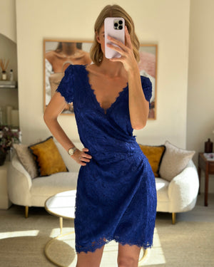 Emilio Pucci  Electric Blue Lace Wrap Dress with V Neckline Size IT 44 (UK 12)