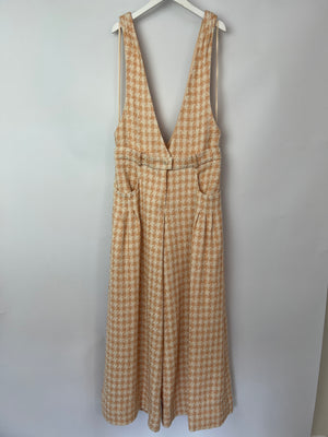 *RUNWAY* Chanel 23S Peach Cream Tweed Check V-Neck Jumpsuit with Patel Pink CC Button Size FR 36 (UK 8)