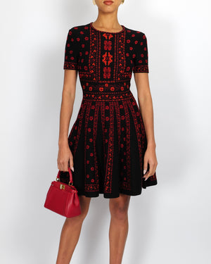 Alexander McQueen Black and Red Short-Sleeved Mini Dress with Flower Prints Size IT 42 (UK 10)