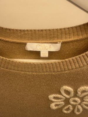 Chloé Kids Beige Knit Dress with White Floral Embroideries and Gold Logo Size 10 years RRP £575&nbsp;