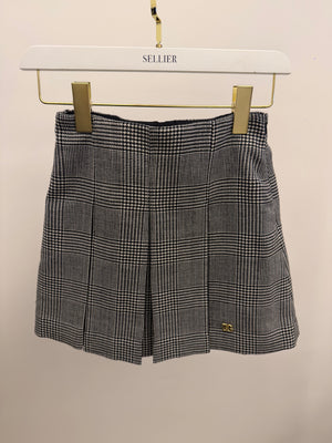 Dolce & Gabbana Kids Black and White Houndstooth Mini Wool Skirt with Logo Size 8 years RRP £350