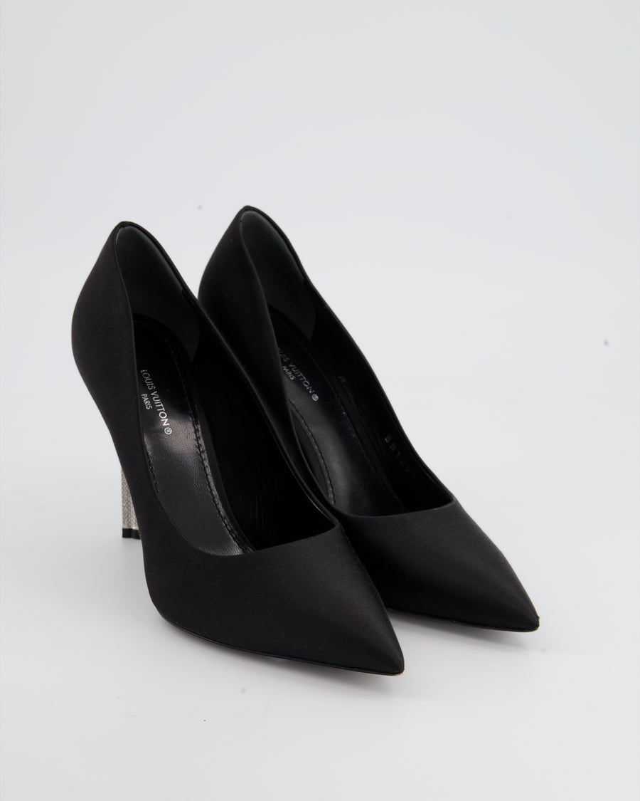 To Consider: Louis Vuitton's Black-and-White Pointed Pumps