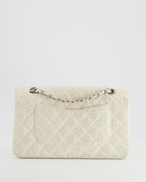Chanel Vintage White Tweed Classic Double Flap Bag with Silver Hardwar –  Sellier