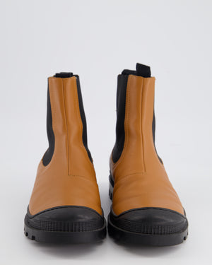 Loewe Tan and Black Chelsea Ankle Boots  Detail Size EU 40