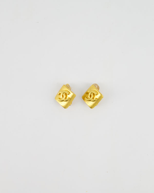 Chanel Vintage 96P Brushed Gold Diamond CC Logo Clip-On Earrings