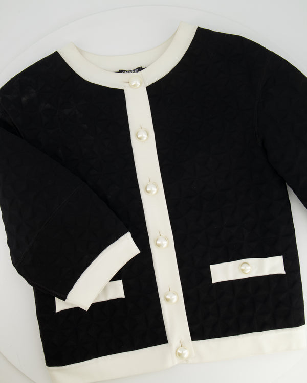Chanel SS 2013 Black and White Jacket with Pearl Button Detail Size FR 36 (UK 8)