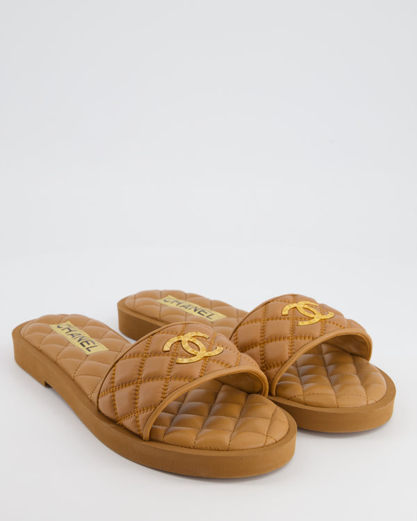 Chanel Caramel Diamond Quilted Sandals with Textured CC Logo Detail Size EU 39