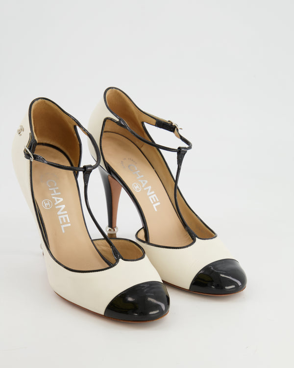 *FIRE PRICE* Chanel Cream and Black Mary Jane Heels with CC Logo Detail Size EU 38.5 RRP £985