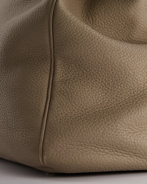 Hermès HAC Bag 50cm in Gris Tourterelle Clemence Leather With Palladium Hardware