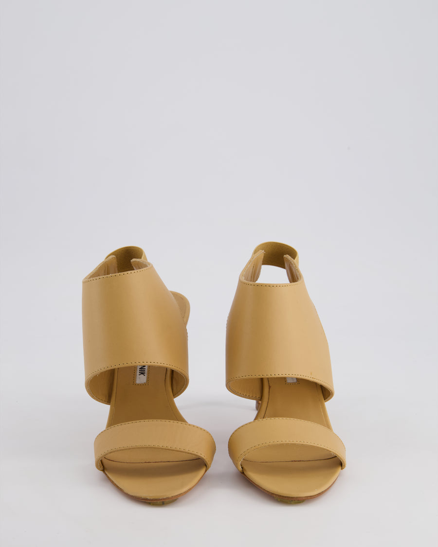 Manolo Blahnik Nude Leather Open Toe Leather Heels Size EU 35