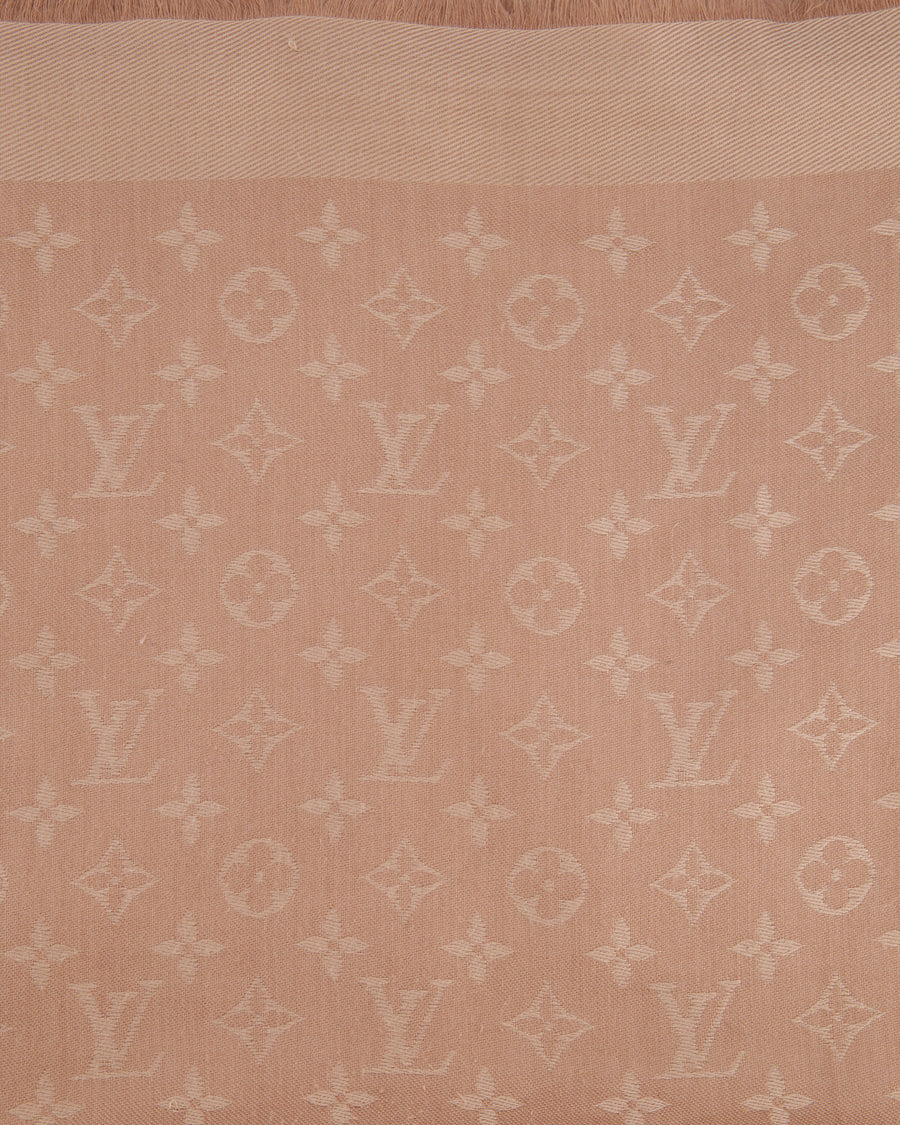 Louis Vuitton Pink Silk Monogram Shawl Size Size 142.5 cm x 142.5cm