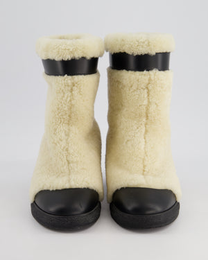 *HOT* Chanel White Shearling and Black Leather Logo Strap and Toe Detail Size EU 38.5