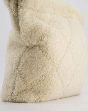 Chanel 24/K Beige Large 22 Shearling Bag with Champagne Gold Hardware