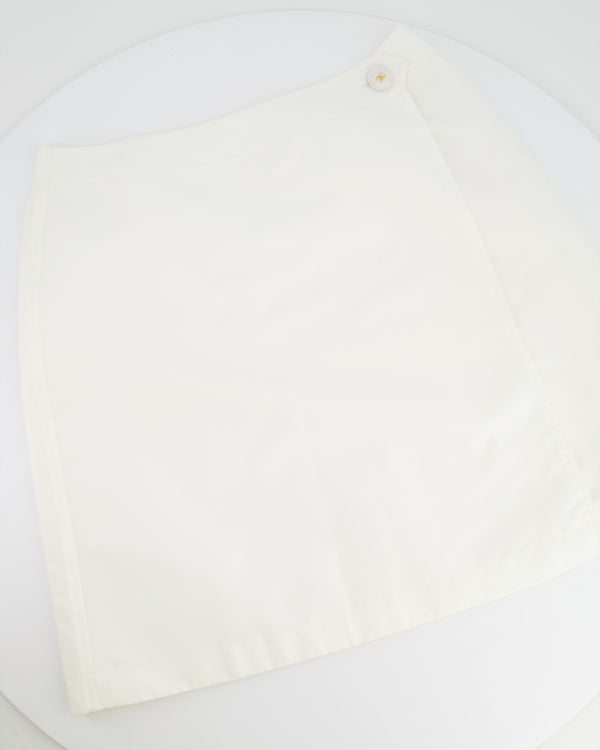 Chanel Cruise 1997 Vintage White Mini Skirt with Gold CC Button Detail Size FR 40 (UK 12)