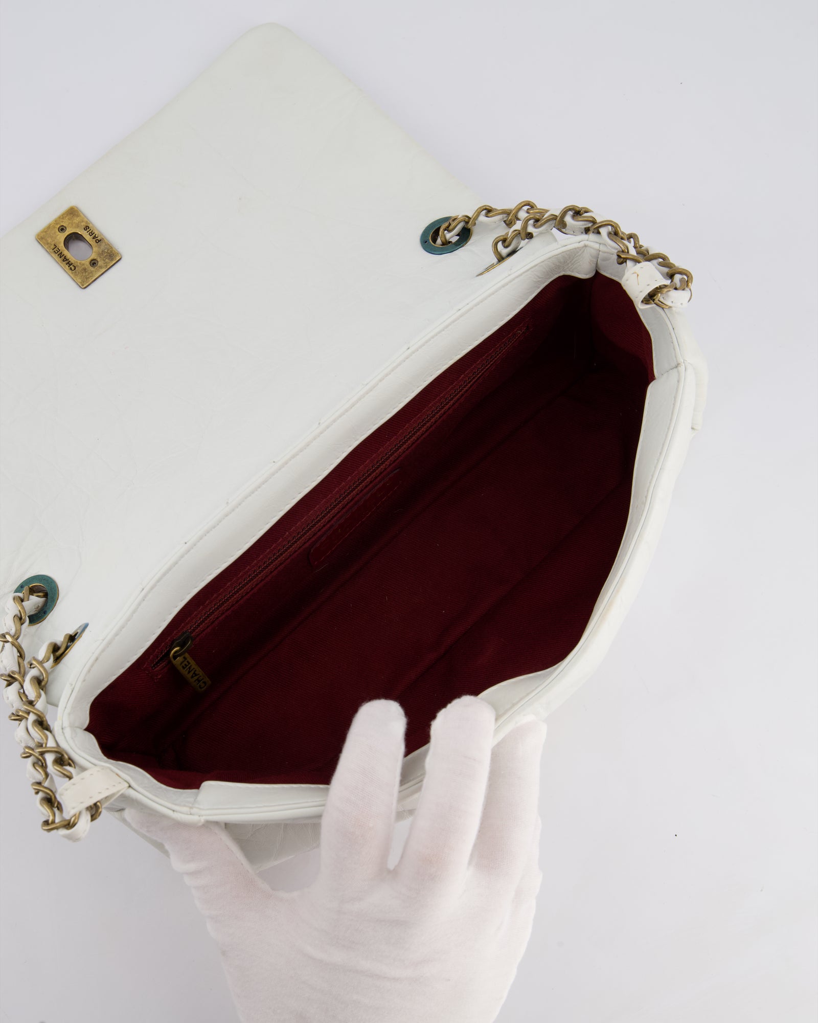 Vintage*CHANEL*ハート バッグ クラッチベルト ホワイト Chanel Hearts Chain Clutch Black and White Patent Calfskin