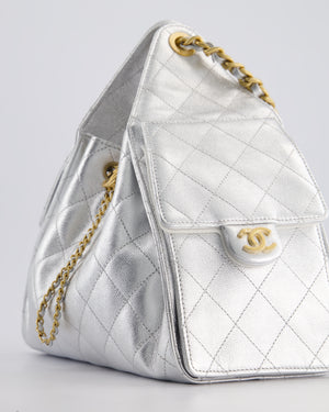 *RARE* Chanel 25 Small Handbag in Metallic Silver Grained Calfskin Leather with Antique Gold Hardware&nbsp;