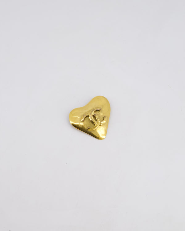 Chanel 93P 24K Gold Plated Heart-shaped Brooch With CC Detail Logo