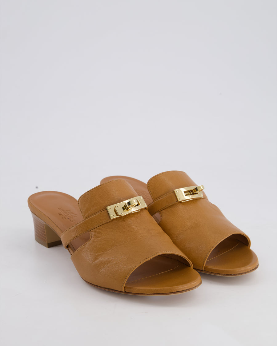 Hermès Brown Candy Sandal with Gold Kelly Clasp Size EU 37
