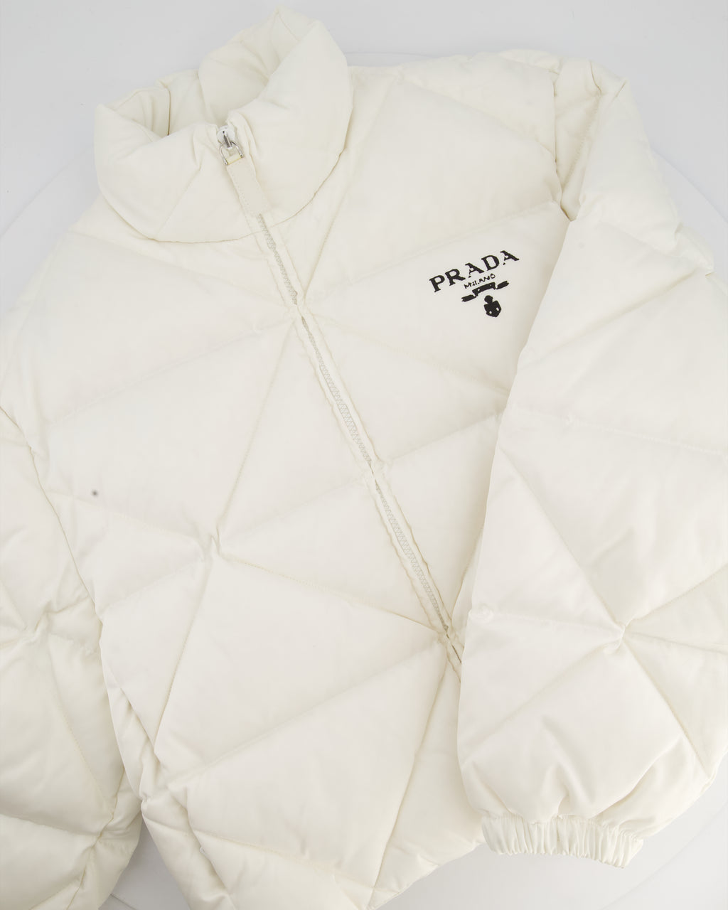 【お洒落度UP】PRADA◆Re-Nylon 軽量 パデッドジャケット ロゴ お洒落度UP】PRADA◇Re-Nylon 軽量 パデッドジャケット ロゴ付