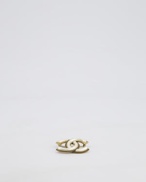 Chanel 25C Pearl and Gold Brooch CC Logo with Inlay of Pearlised White Detailing