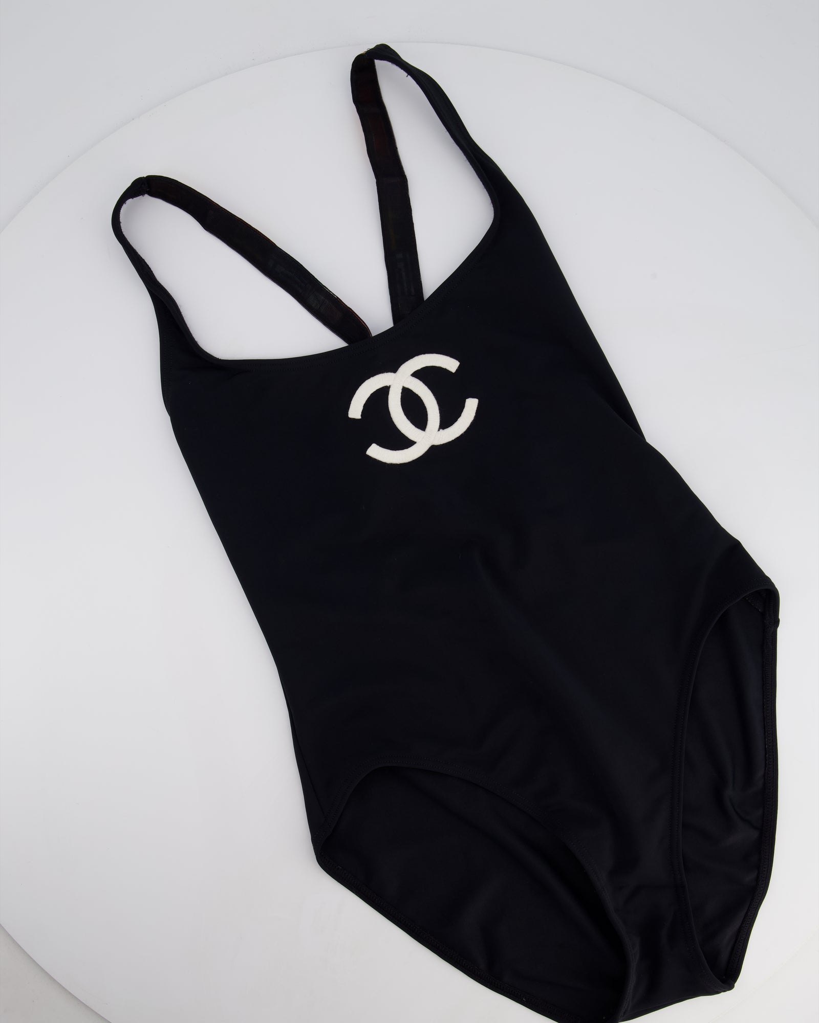 CCロゴ CHANEL ワンピース水着 ブラック/ホワイト Chanel Black One Piece Swimsuit White Logo and Flag Detail