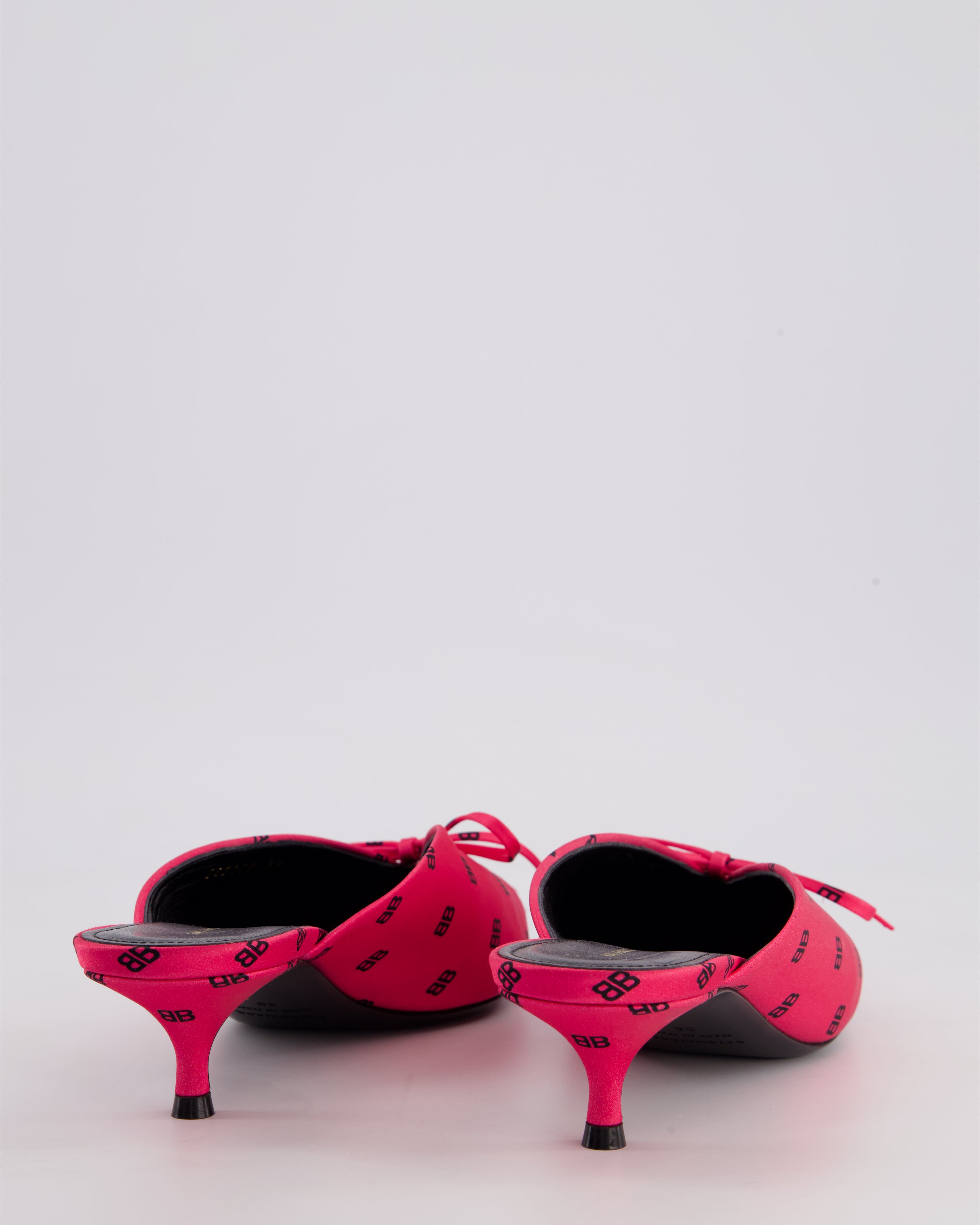 【送料&関税込】Balenciaga Bb Logo Plaque Heeled Mules Balenciaga Bb Logo Plaque Heeled Mules | italist