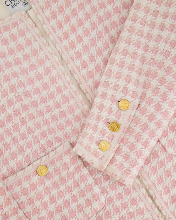 Chanel Vintage Baby Pink and White Houndstooth Jacket with Gold CC Buttons Size FR 36 (UK 8)