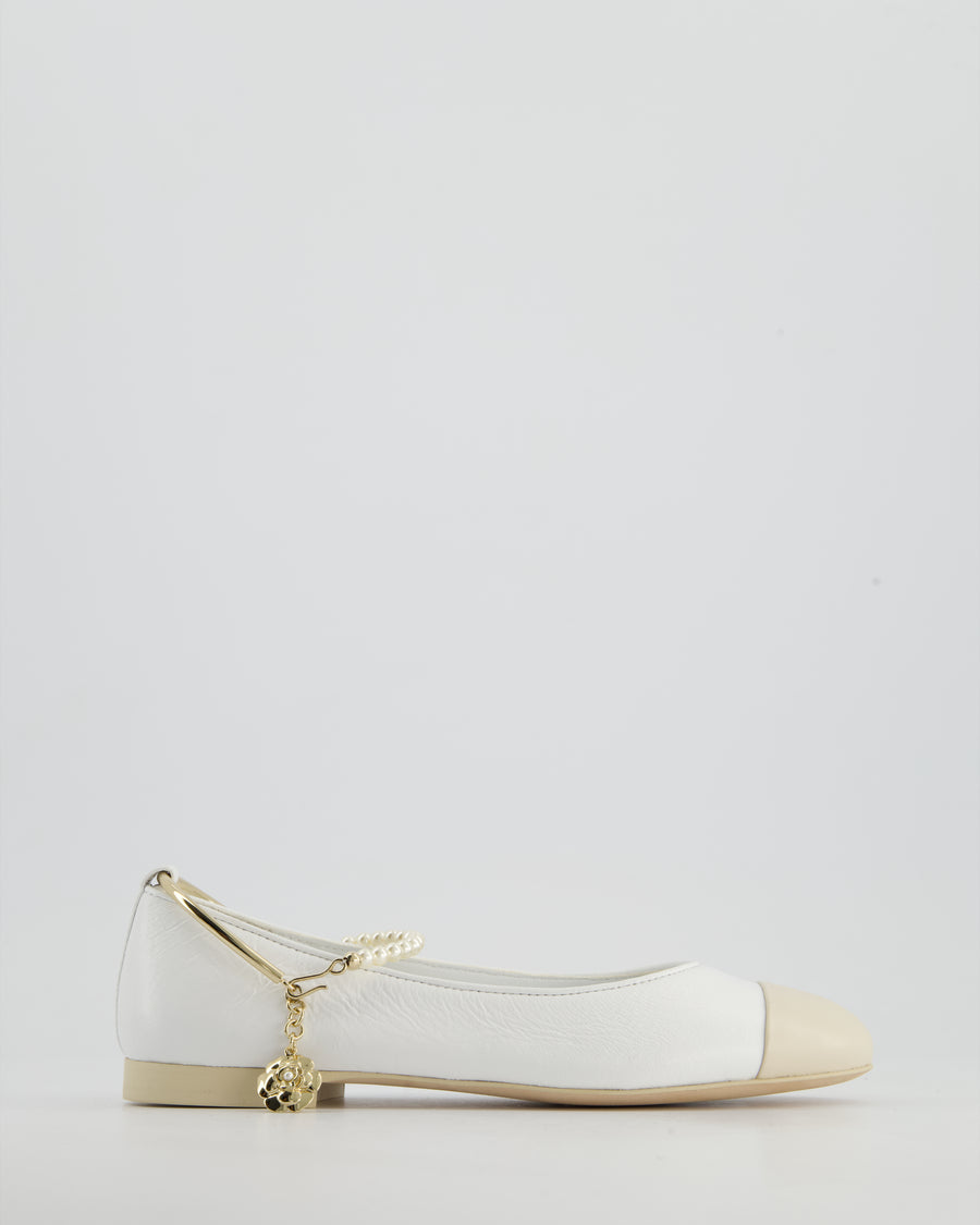 *HOT* Chanel White Ballerina Shoes In Crumpled Leather with Camelia & Pearls Charm Ankle Strap&nbsp;Detail Size EU 35