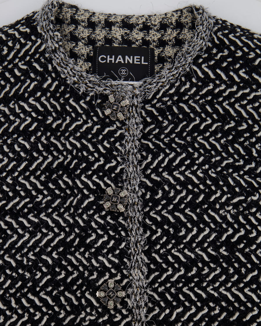 Chanel Black and White Tweed Cape with Crystal Embellished CC Buttons Size FR 36 (UK 8)