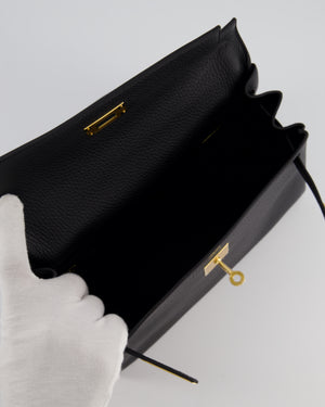 Hermès Kelly 28 Retourne Bag in Noir Clemence Leather with Gold Hardware