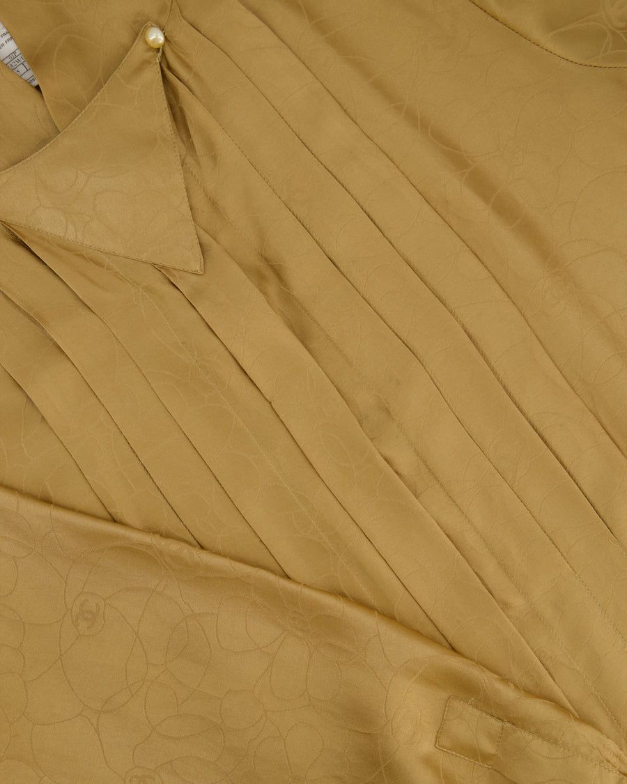 Chanel 01/P Gold Camellia CC Logo Robe with Hood Detail Size FR 40 (UK 12)