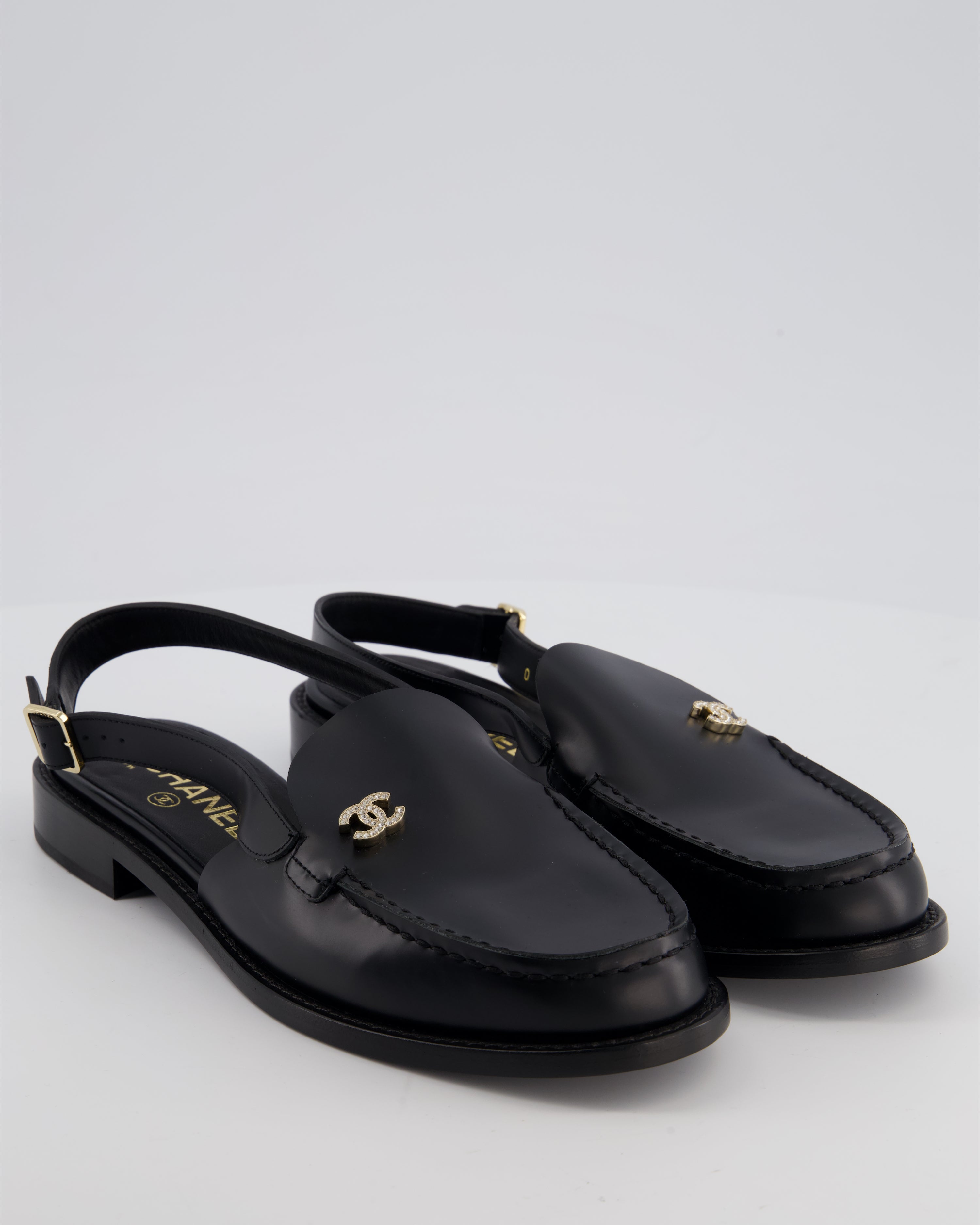 セリーヌ　スリッポン　バブーシュ　黒　ブラック フラット 35 22 22.5 Chanel Black Slingback Loafer with Crystal CC Logo Detail