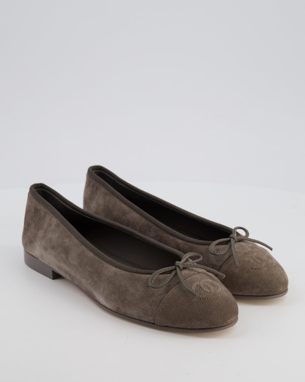 *HOT* Chanel Grey Ballerina Flat with CC Logo in Suede Size EU 39