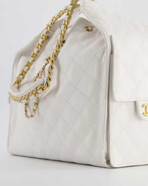 *RARE* Chanel 25 Medium Handbag in White Grained Calfskin Leather with Antique Gold Hardware